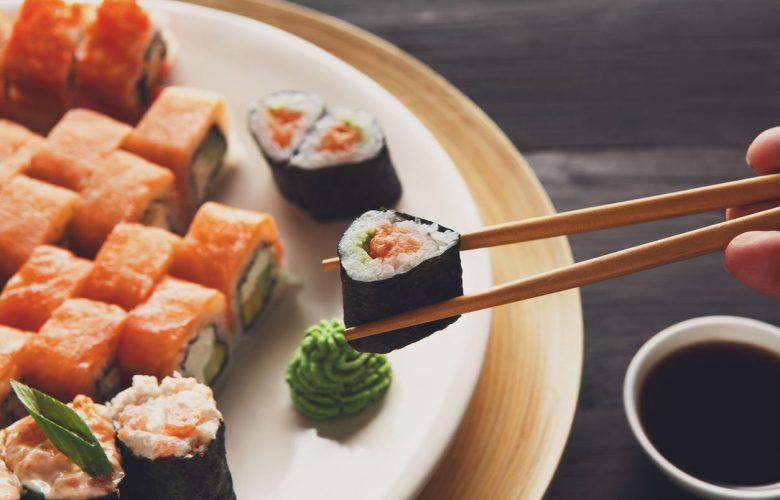 4 maneras correctas al pedir sushi