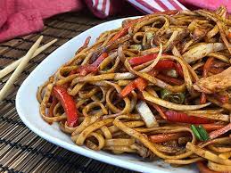 comidas asiáticas lo mein